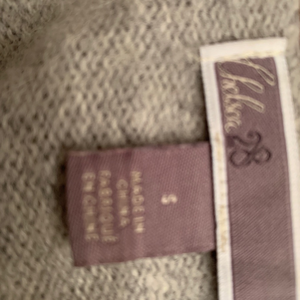Chelsea28 Womens soft long sleeve gray sweater - Picture 5 of 5